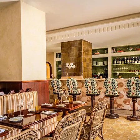 מלון Casa Monti 5*